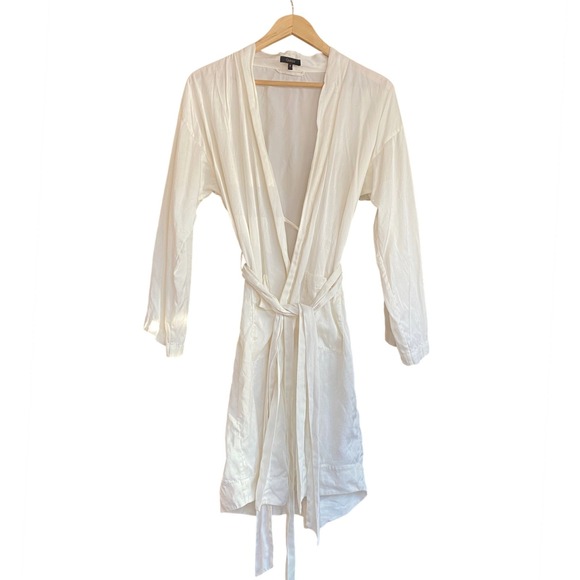 Quince Other - Quince 100% Silk White Kimono Robe Small Luxury Glam Bridal Femme Sleek Spa Luxe